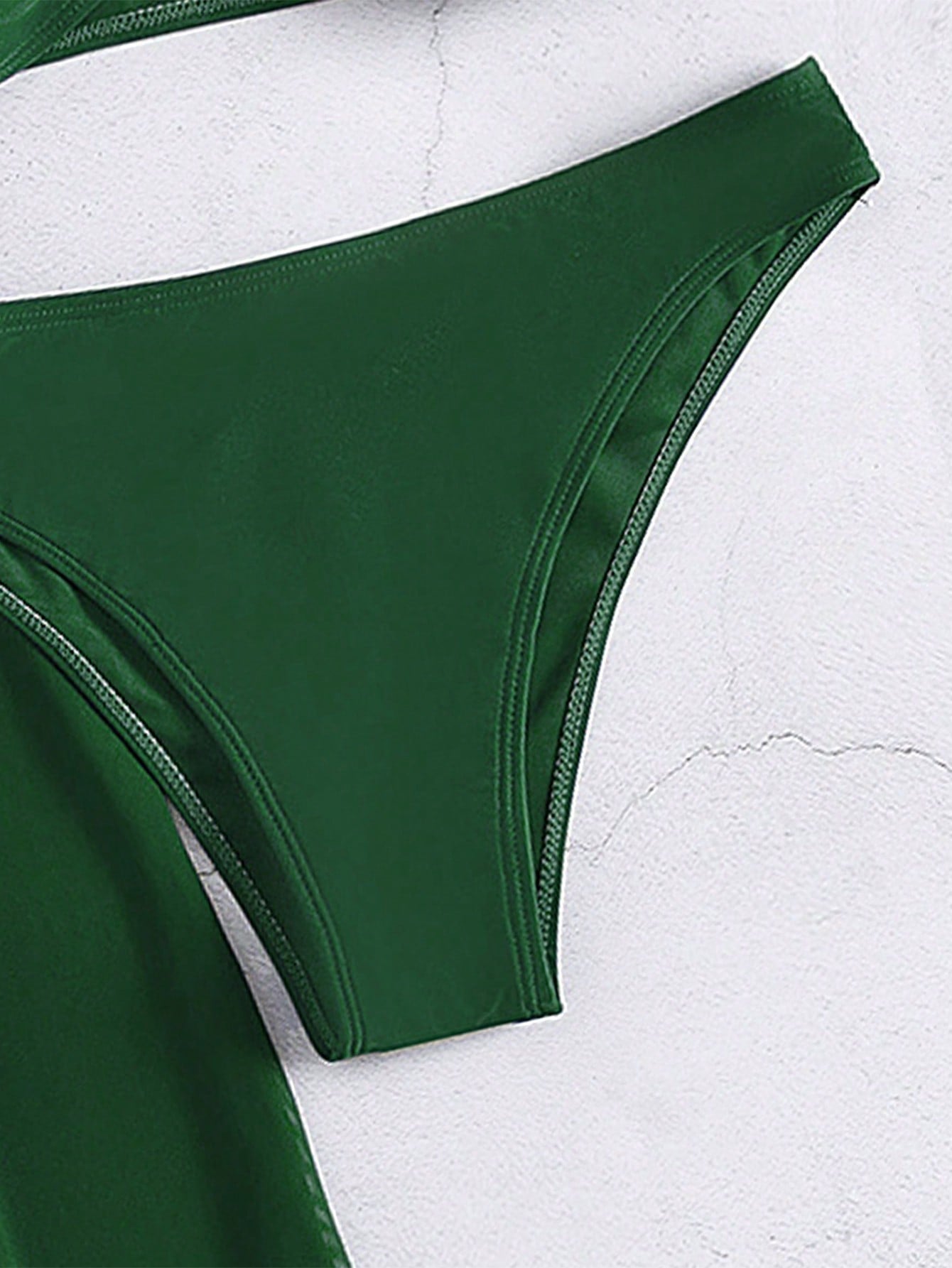 Conjunto Biquíni 3 Peças Estilo Bandeau com Fio U