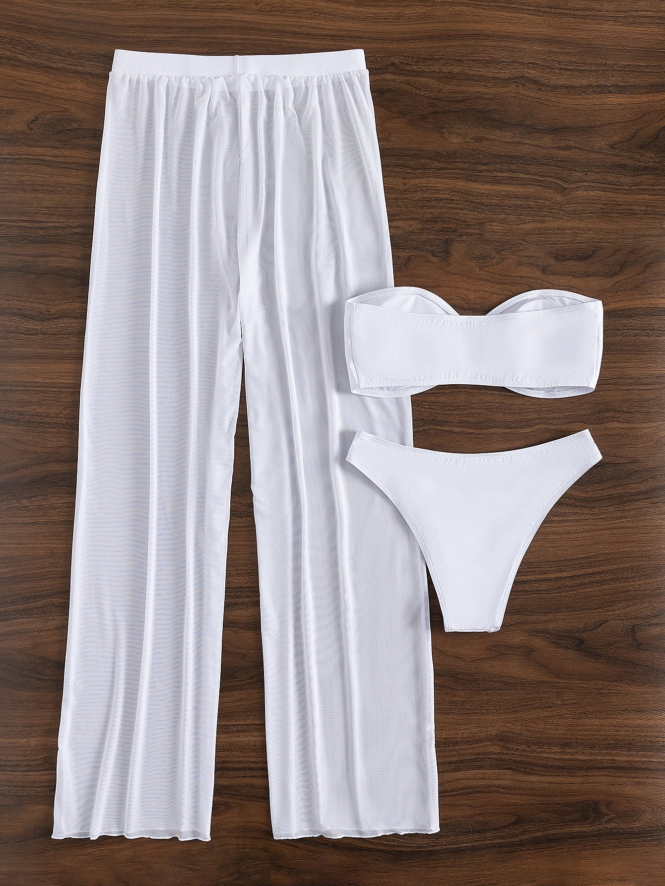 Conjunto biquini + saída de praia com calça