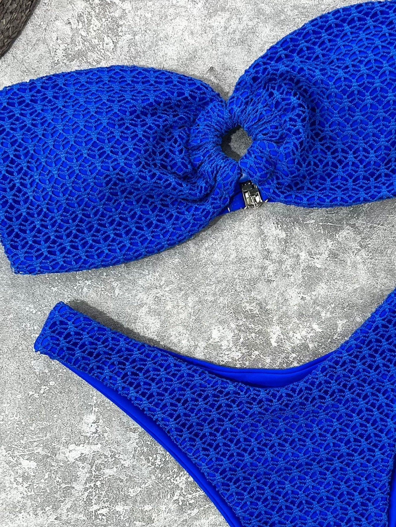 Conjunto Biquíni 3 Peças Estilo Bandeau com Fio U