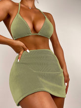 Conjunto de 3 Peças Sensual com Top e Saia Corte Alto