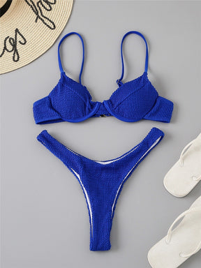 Biquíni Sensual Listrado com Sutiã Push-up e Corte Alto